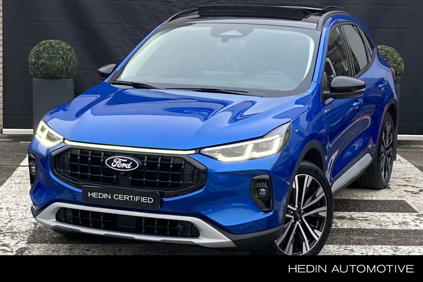 Ford Kuga - 2.5 Duratec Plug-in-Hybrid Active X CVT | Panoramadak | Trekhaak | Winterpack | 4 jaar fab - AutoWereld.nl