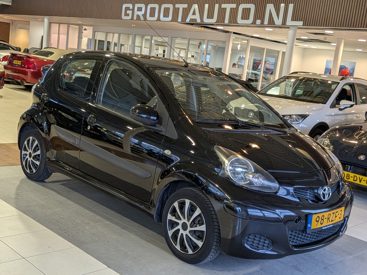 Toyota Aygo - 1.0-12V Comfort Navigator Automaat Airco, Stuurbekrachtiging - AutoWereld.nl