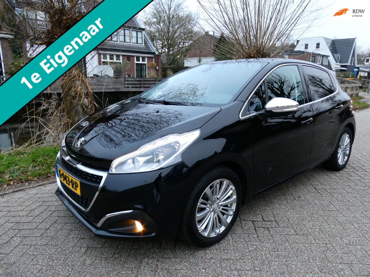 Peugeot 208 - 1.2i Allure 5-deurs 1e eig. Clima Cruise LED Navi 117.000km - AutoWereld.nl