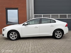 Volvo S60 - 1.5 T3 Geartr. Kinetic - Dealer o.h. - s/k dak