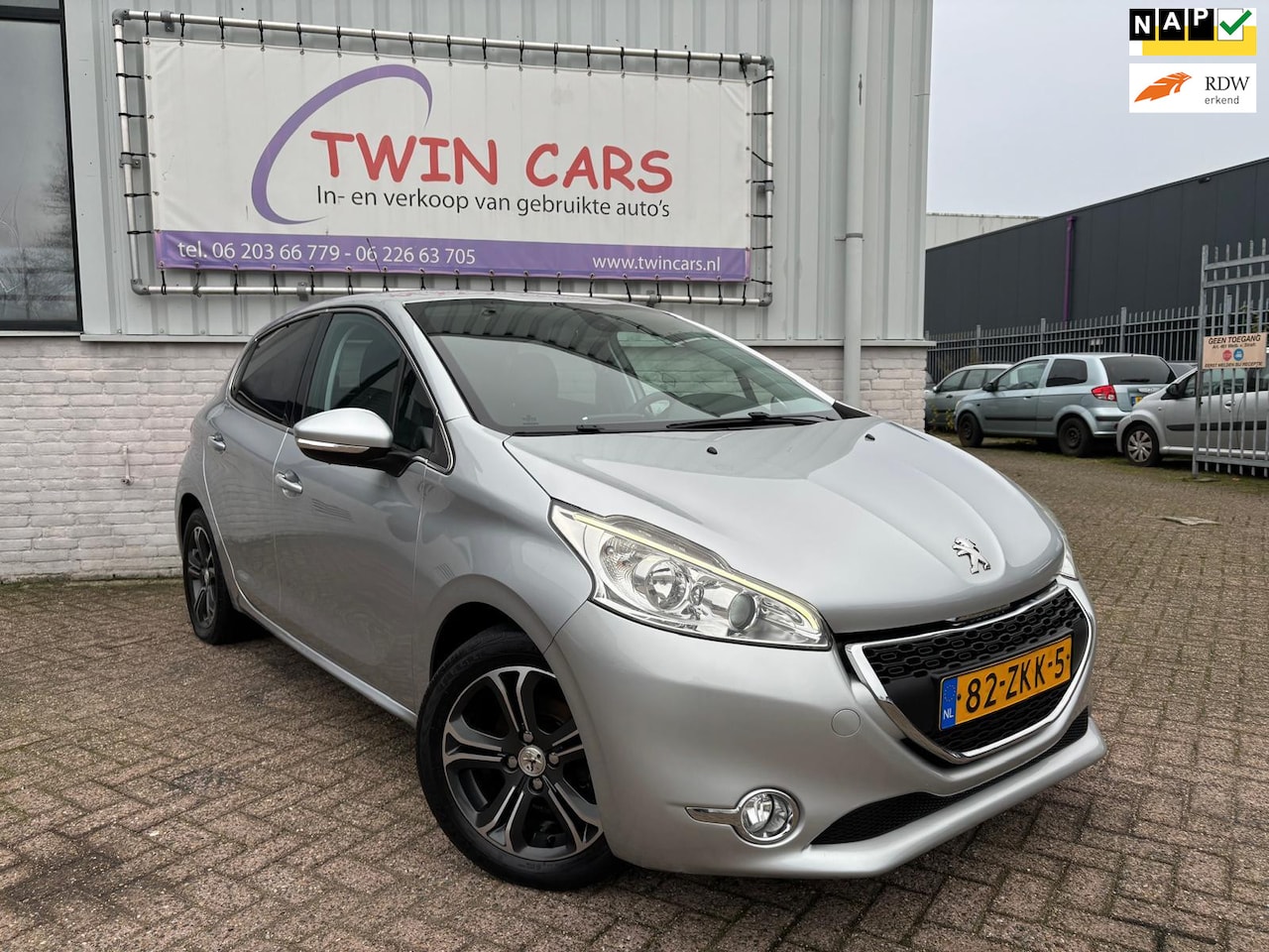 Peugeot 208 - 1.4 VTi Griffe 5drs Airco Navi Leer - AutoWereld.nl