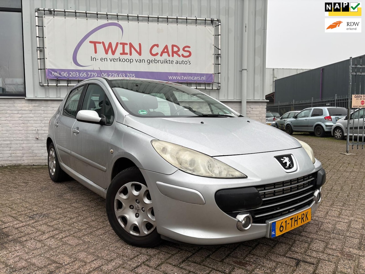 Peugeot 307 - 1.6-16V Oxygo 5drs Airco Navi - AutoWereld.nl