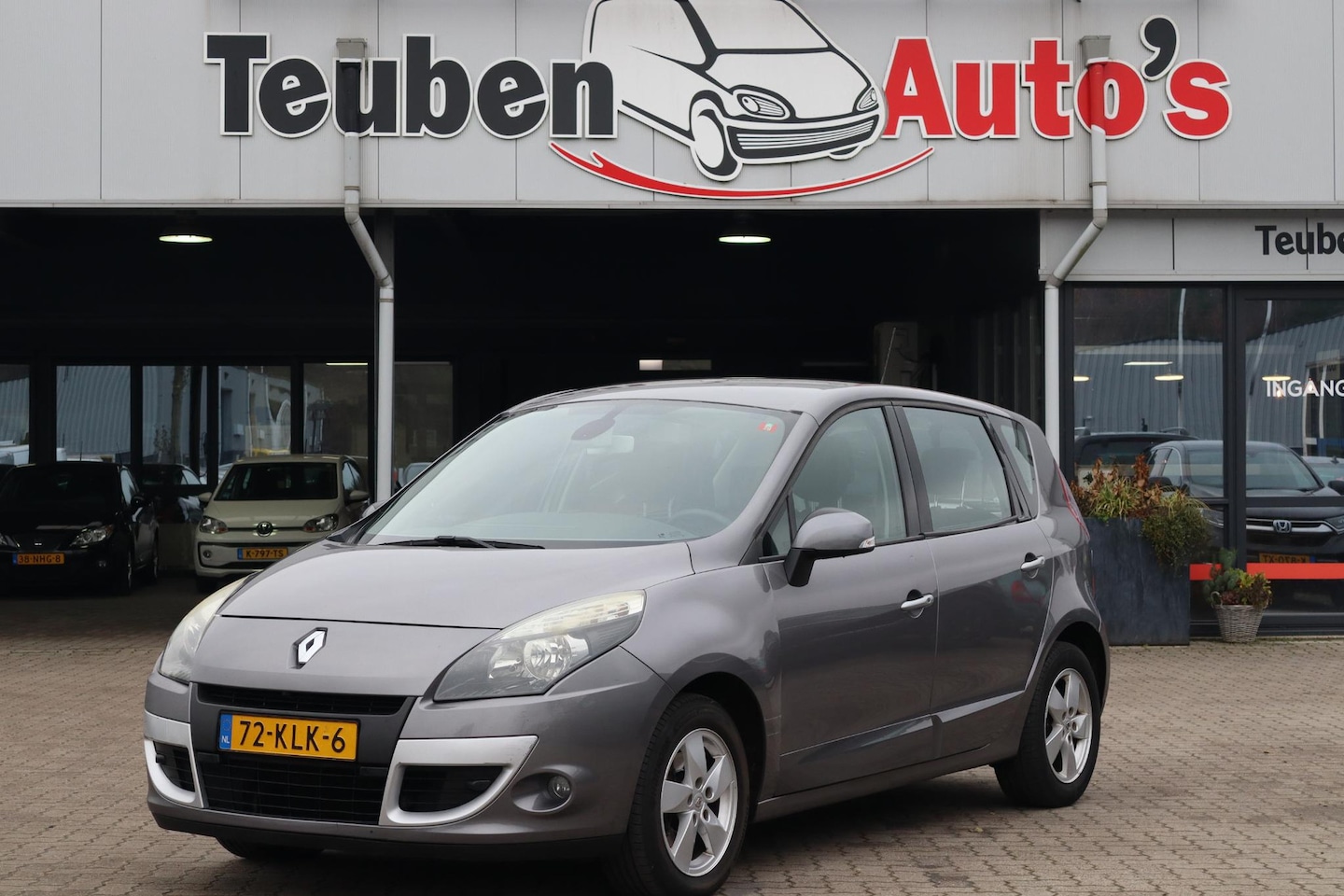 Renault Scénic - 2.0 Dynamique Climate control, Cruise control, Automaat, Trekhaak - AutoWereld.nl