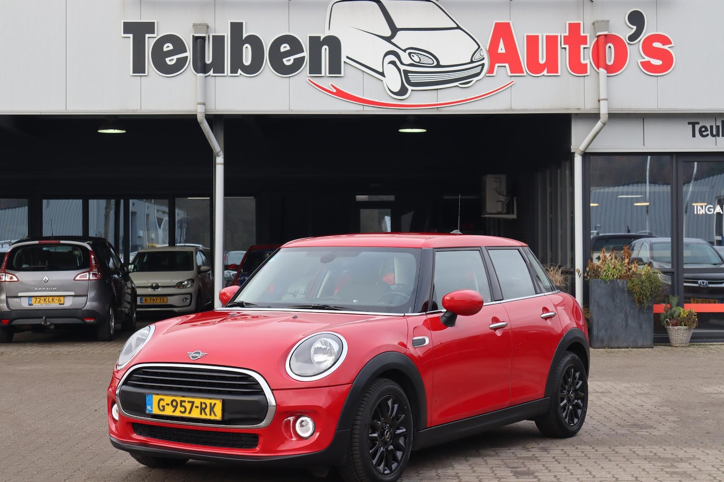 MINI One - Mini 1.5 Airco, Navigatie, Cruise control, Half lederen interieur - AutoWereld.nl