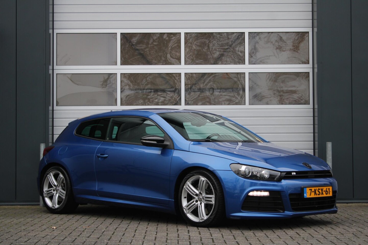 Volkswagen Scirocco - 2.0 TSI R 265pk DSG 265pk Clima/Cruise/Stoelverwarming/Bi-Xenon/PDC/Leder/LED/Navi/Bluetoo - AutoWereld.nl
