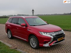 Mitsubishi Outlander - 2.4 PHEV Intense+ 4 WD AUDIO PANO*11199*NETTO*2021
