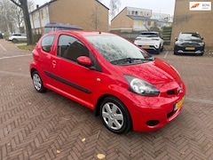 Toyota Aygo - Airco / Bouwjaar 2009 / Rijdt en schakelt goed