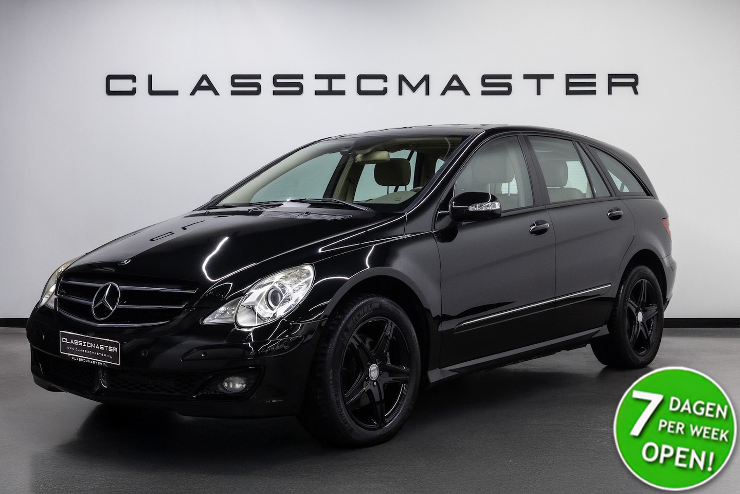 Mercedes-Benz R-klasse - 500 4-Matic 7p. Btw auto, Fiscale waarde € 8.000,- (€ 24.752,07 Ex B.T.W) DEALER AUTO 7 pe - AutoWereld.nl