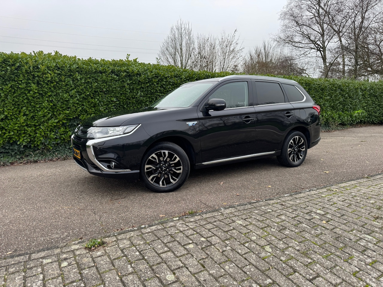 Mitsubishi Outlander - 2.0 PHEV Executive Edition 2.0 PHEV Executive Edition - AutoWereld.nl
