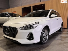 Hyundai i30 Wagon - 1.4 T-GDI Premium Camera|Keyless|Carplay|Airco|APK