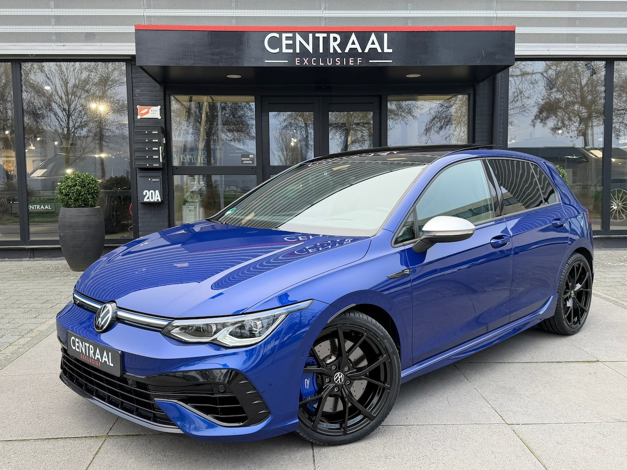 Volkswagen Golf - R 2.0 TSI 4Motion|Pano|Akrapovic|Harman&Kardon|IQ.light|Keyless - AutoWereld.nl