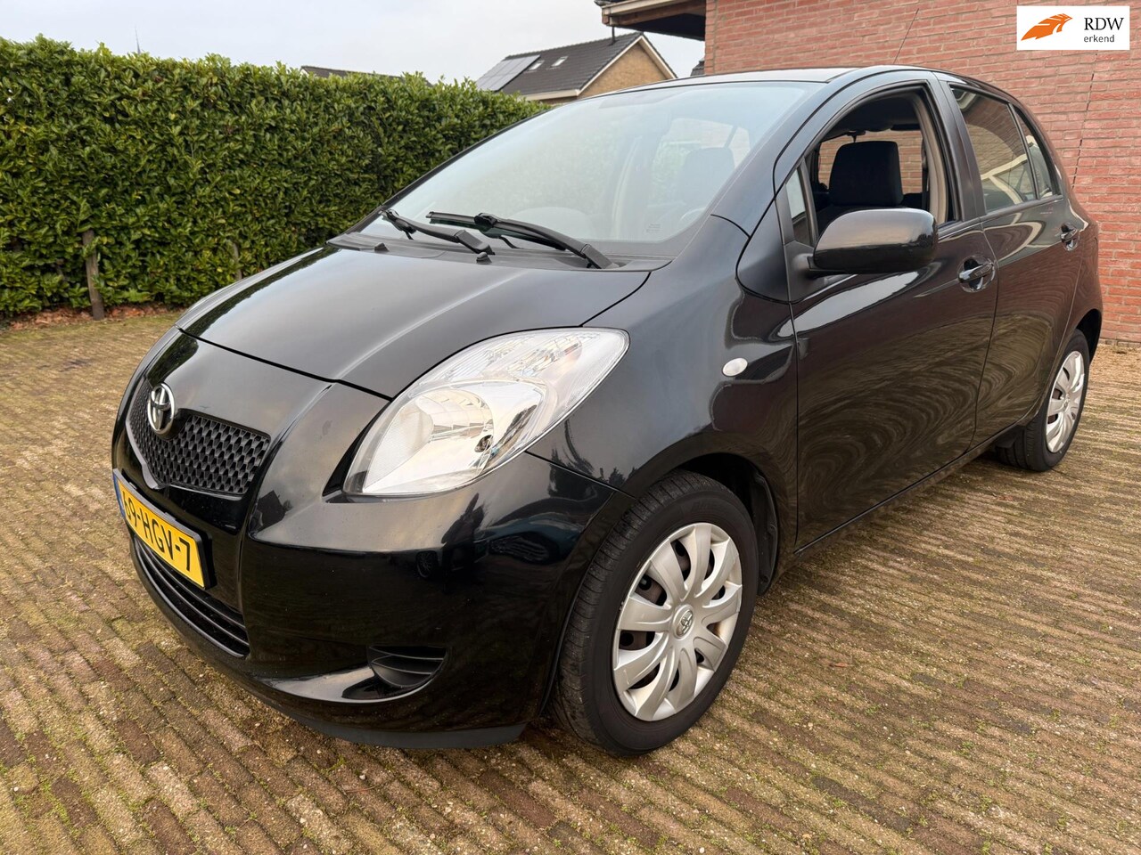 Toyota Yaris - 1.3 VVTi Terra Airco 5 drs elektrisch pakket - AutoWereld.nl