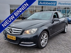 Mercedes-Benz C-klasse - 180 157pk Automaat Business Class Avantgarde | Origineel NL | Navi | Clima | Cruise | Blue