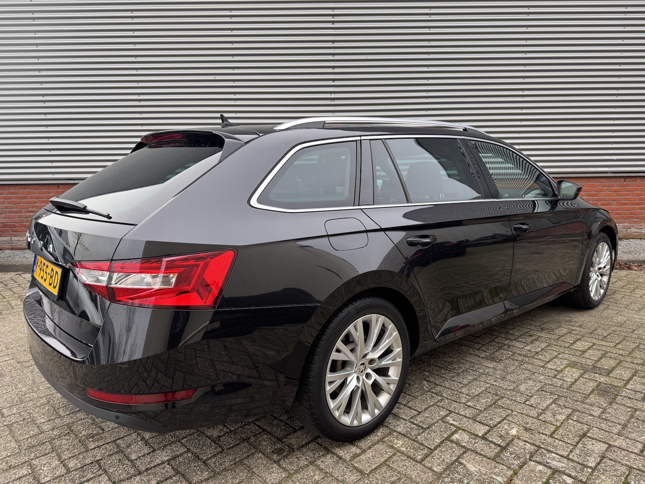 Skoda Superb Combi - 1.5 TSI ACT Business Edition | Keyless | Elk verstelbare stoel + Memory | Luxe Bekleding | - AutoWereld.nl