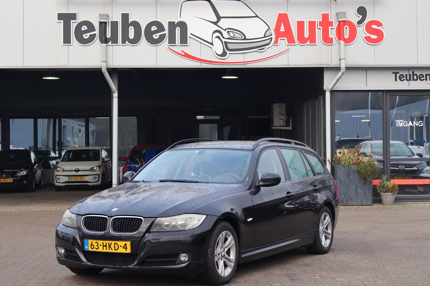 BMW 3-serie Touring - 318i Business Line Navigatie, Cruise control, Climate control, Lichtmetalen wielen - AutoWereld.nl