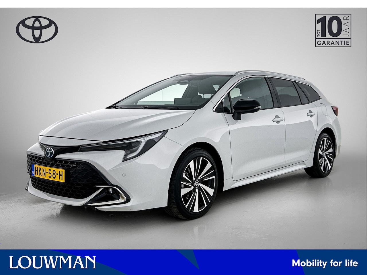 Toyota Corolla Touring Sports - Hybrid 140 Dynamic | Navigatie | PDC | Halfleder | Stoelverwarming | - AutoWereld.nl