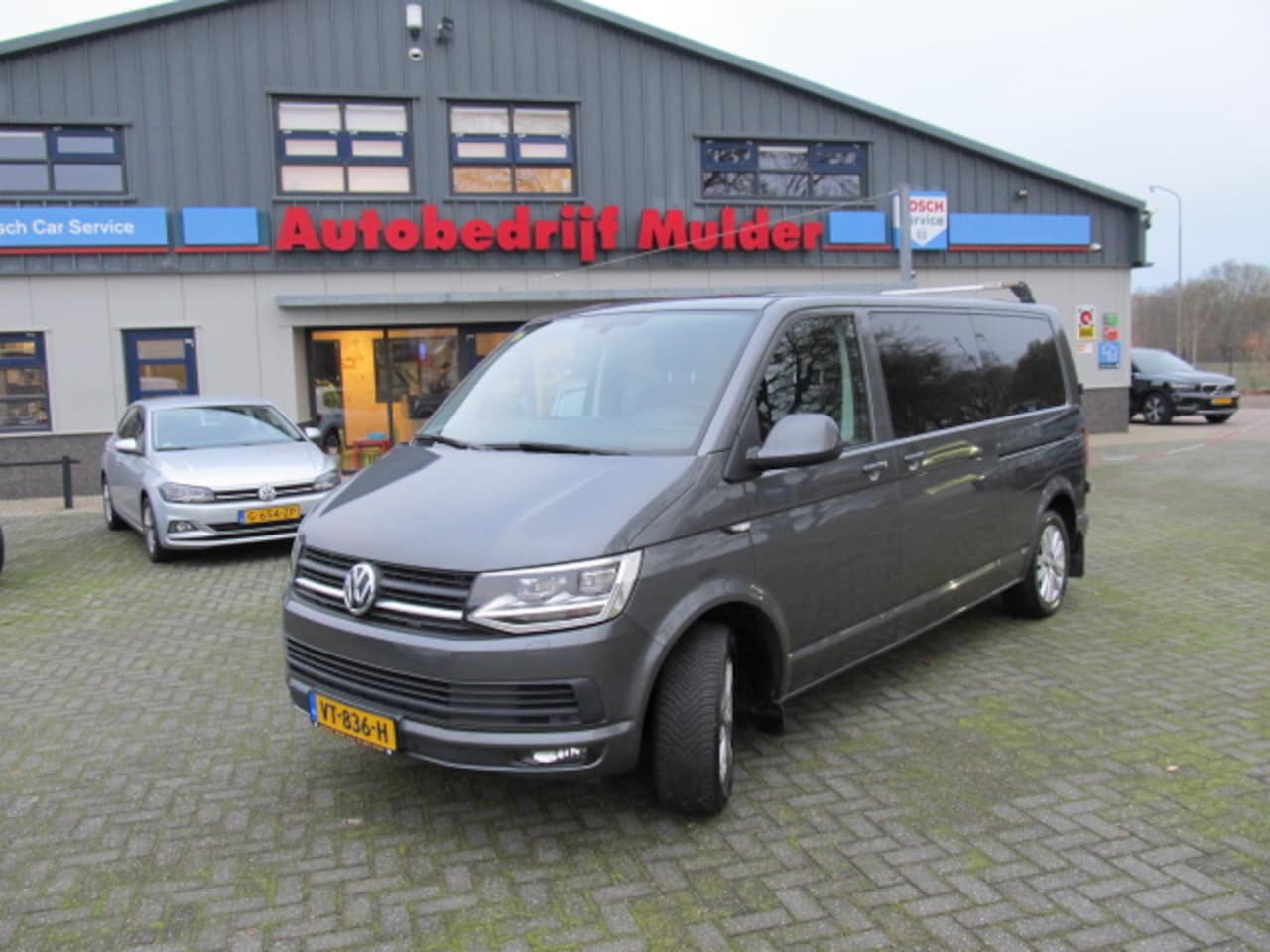 Volkswagen Transporter - Highline DC 2.0 BiTDI 210pk L2H1, LED, 7-DSG automaat, schuifdeur L. en R. AIRCO,LAADRUIMT - AutoWereld.nl