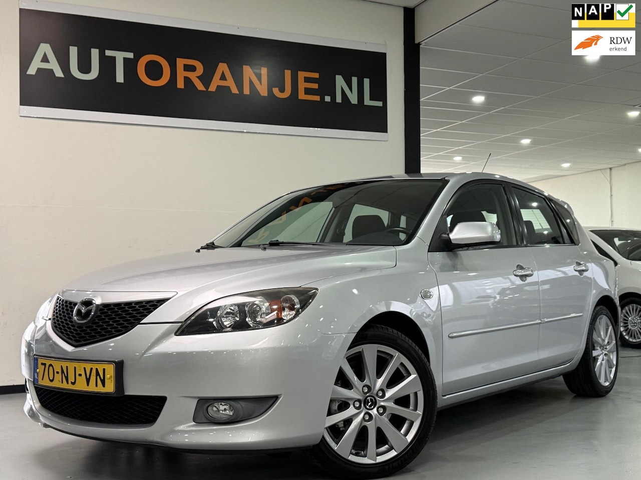 Mazda 3 Sport - 1.6 Touring-Airco-Navi-APK-NAP!! - AutoWereld.nl