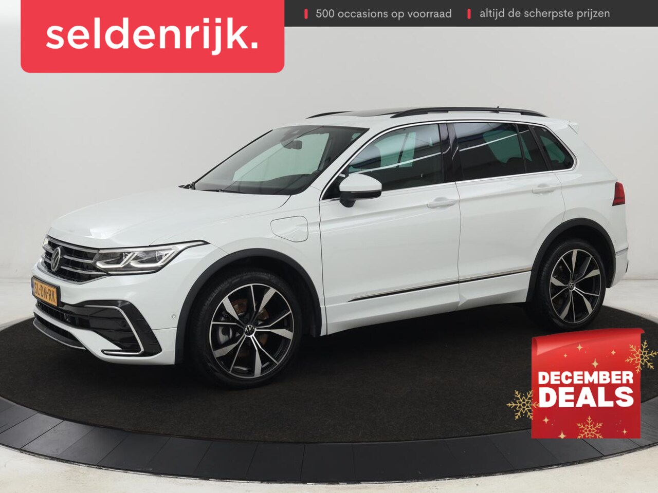 Volkswagen Tiguan - 1.4 eHybrid R Line | Panoramadak | Trekhaak | Stoelverwarming | Camera | 20'' | Park Assis - AutoWereld.nl