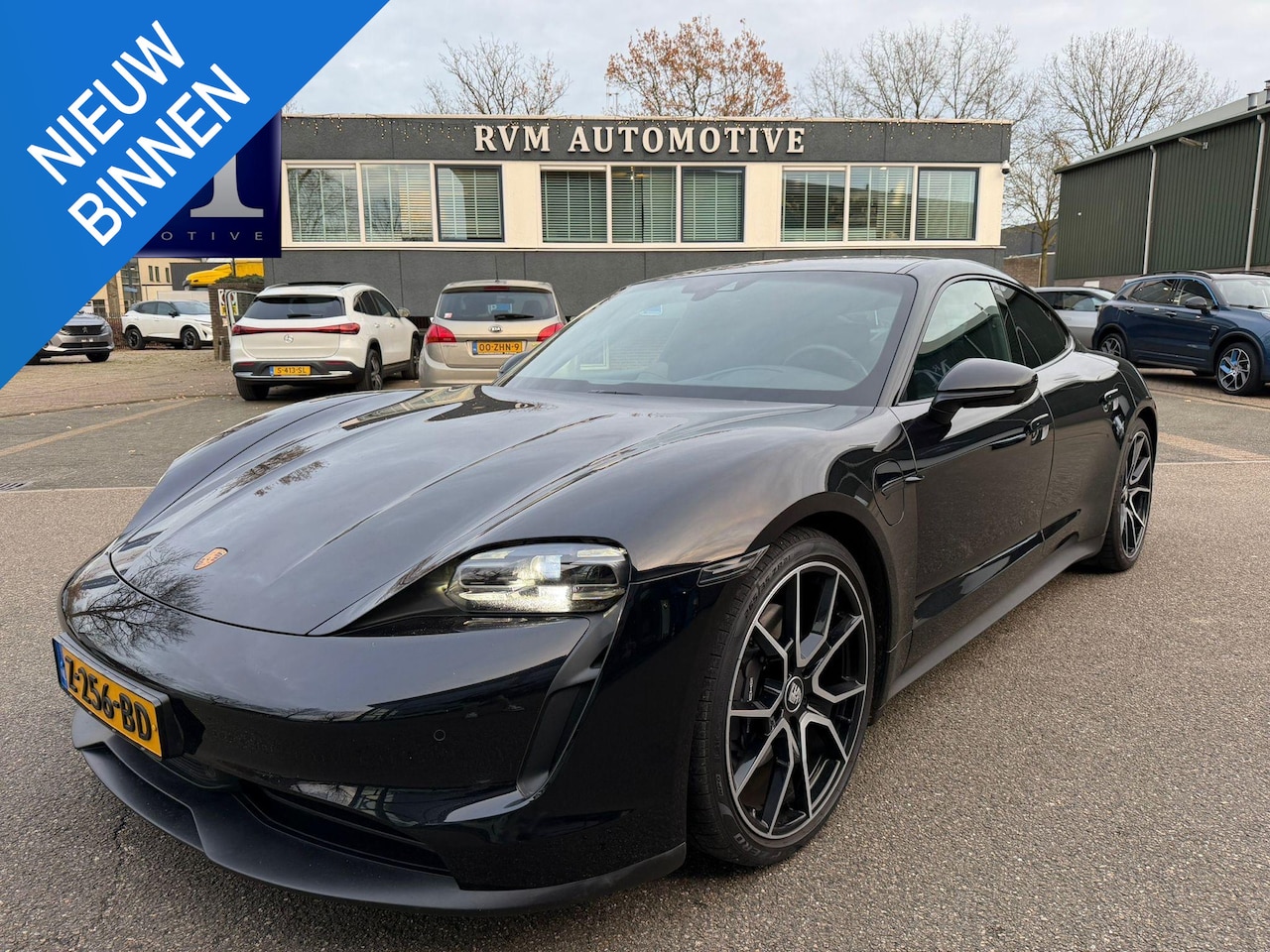 Porsche Taycan - Performance 84 kWh VAN: 68.900,- VOOR: 64.440,- UW EINDEJAARSVOORDEEL: 4.460,- EURO | ADAP - AutoWereld.nl