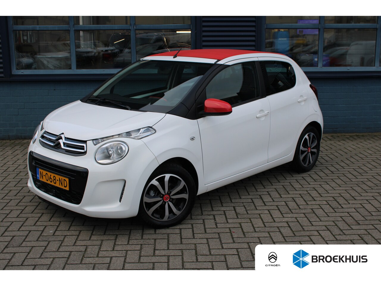 Citroën C1 - 1.0 VTi Airscape Shine | Achterbankleuning gedeeld/klapbaar | Achteruitrijcamera | Afstand - AutoWereld.nl