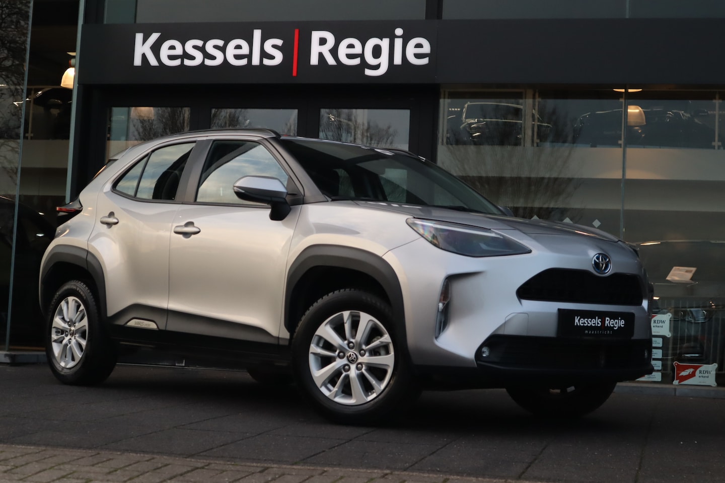 Toyota Yaris Cross - 1.5 Hybrid Active Adaptive Camera CarPlay Clima DAB - AutoWereld.nl