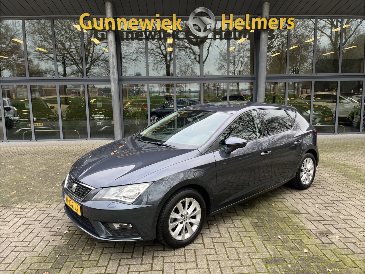 SEAT Leon - 1.0 TSI Style Ultimate Edition | CAMERA | CARPLAY | CLIMA | CRUISE | NAVI | PDC V&A | STOE - AutoWereld.nl
