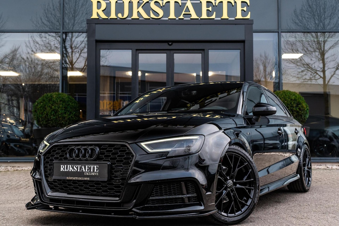 Audi A3 Limousine - 35 TFSI S-Line|RS STUUR|SFEERVERL.|BODYKIT - AutoWereld.nl