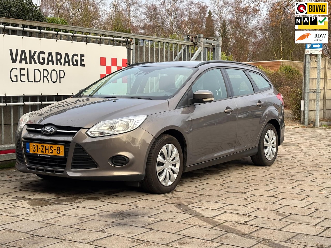 Ford Focus Wagon - 1.0 EcoBoost Trend Nwe APK Nwe koppeling Nwe Distributieriem - AutoWereld.nl