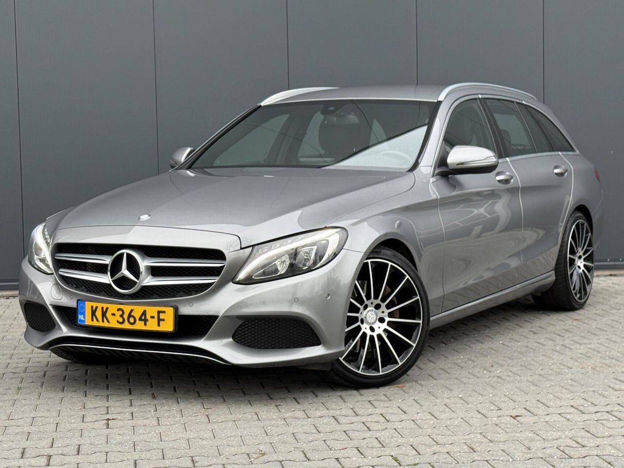 Mercedes-Benz C-klasse Estate - 300 CDI 204PK Leder - Led - Navi - Trekhaak - AutoWereld.nl