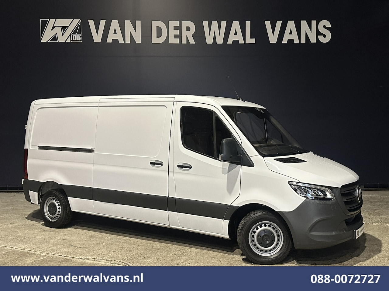 Mercedes-Benz Sprinter - 311 CDI 115pk L2H1 Euro6 Airco | LED | Apple Carplay | Android Auto Trekhaak - AutoWereld.nl