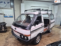Nissan Vanette - 2.0 Diesel, 5 persoons