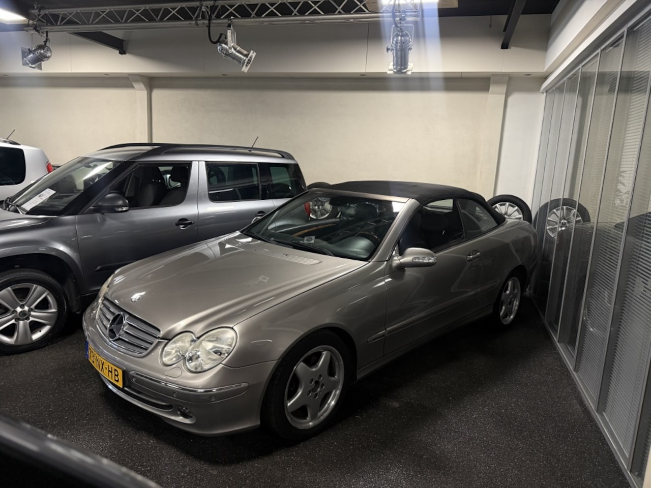 Mercedes-Benz CLK-klasse Cabrio - 200 K. Automaat met WERK DAK - AutoWereld.nl