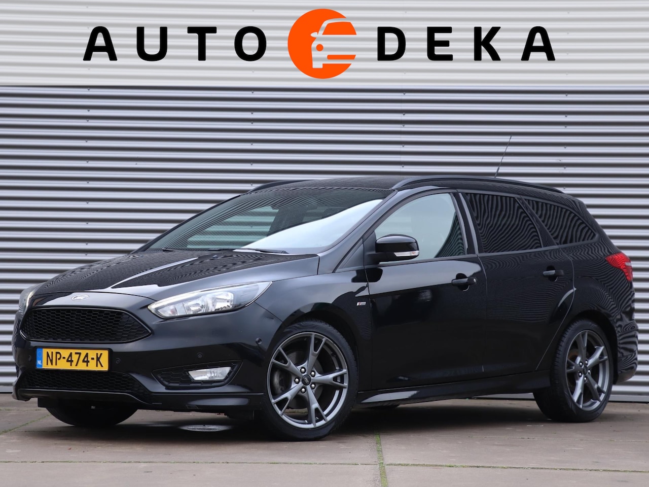 Ford Focus Wagon - 1.5 EcoBoost ST-Line *Navigatie*Trekhaak* - AutoWereld.nl