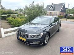 Volkswagen Passat Variant - 1.4 TSI ACT Highline Business R-LINE DSG AUTOMAAT ALCANTARA STOELEN LED VERLICHTING ZEER M