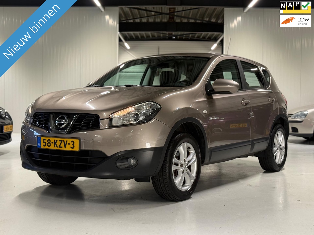 Nissan Qashqai - 1.6 114PK Acenta Airco| Trekhaak! - AutoWereld.nl