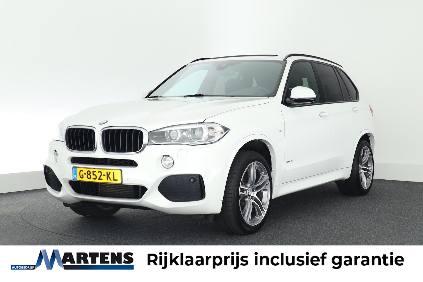 BMW X5 - xDrive30d 259pk High Executive M-Sport Panoramadak Trekhaak Leder Memory Camera Keyless Na - AutoWereld.nl