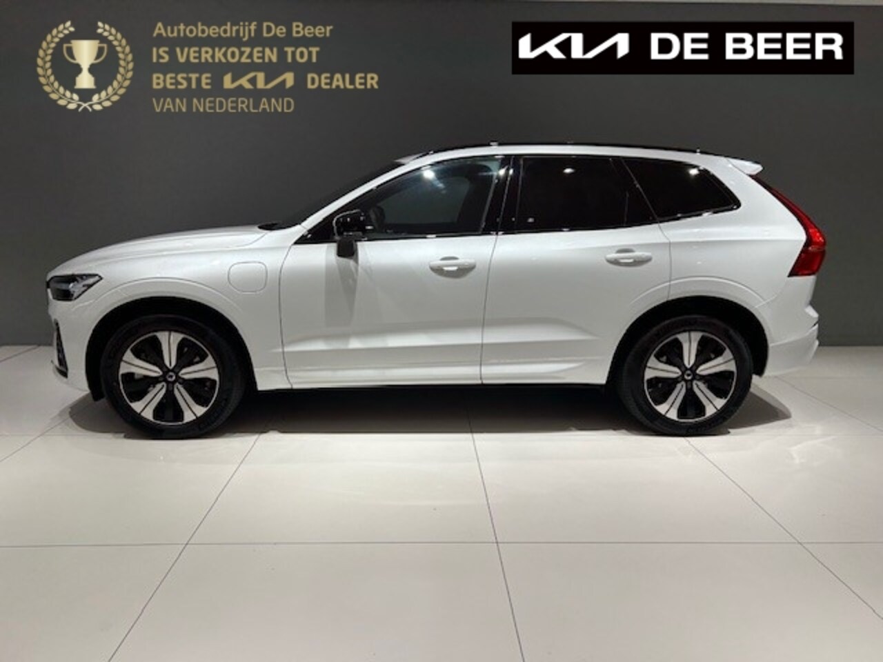 Volvo XC60 - T6 Plug-In Hybrid 350pk Aut AWD Plus Black Edition - AutoWereld.nl