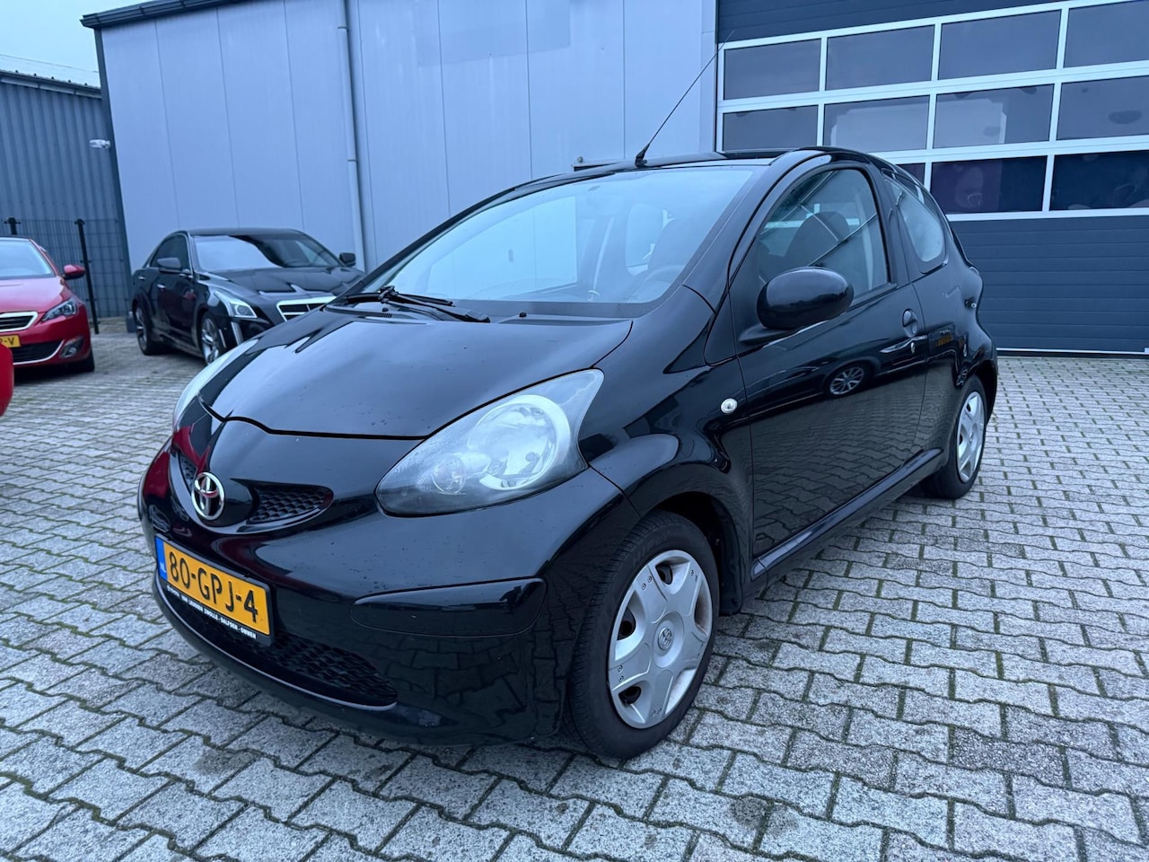 Toyota Aygo - 1.0-12V + Stuurbekachtiging Goedkoop rijden - AutoWereld.nl
