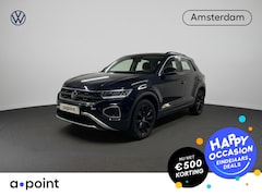 Volkswagen T-Roc - 1.5 TSI Life 150 pk Automaat (DSG) | Navigatie | Trekhaak (afneembaar) | Parkeersensoren (