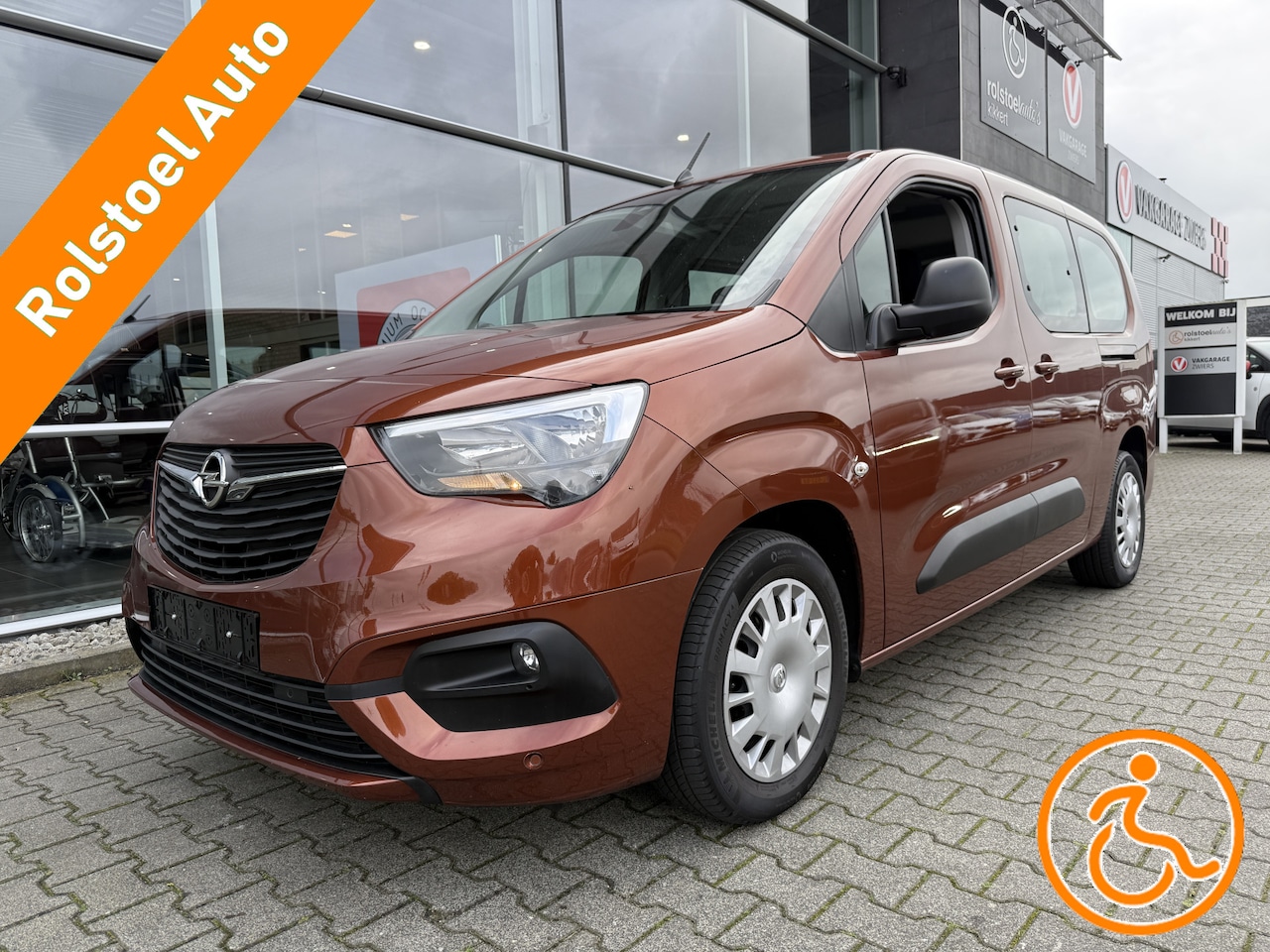 Opel Combo Life - XL 1.2 Turbo L2H1 Edition (Zeer mooie en rijk uitgeruste 5+1 Rolstoelauto met automaat!) - AutoWereld.nl