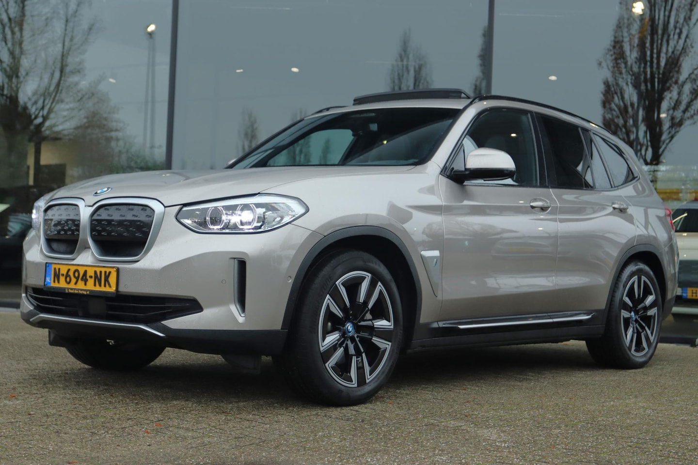 BMW iX3 - EXECUTIVE 80 KWH SOH 95% | PANO | TREKHAAK | LEDER | CAMERA | MEMORY | CARPLAY | ACC - AutoWereld.nl