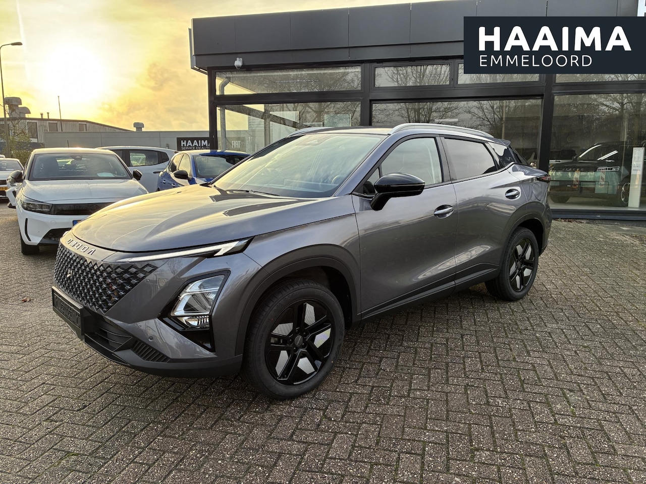 Omoda 5 - 1.5 T-GDi Hybride Premium | ECC | Navigatie | Elektrische Achterklep | Leder | Schuif-kant - AutoWereld.nl