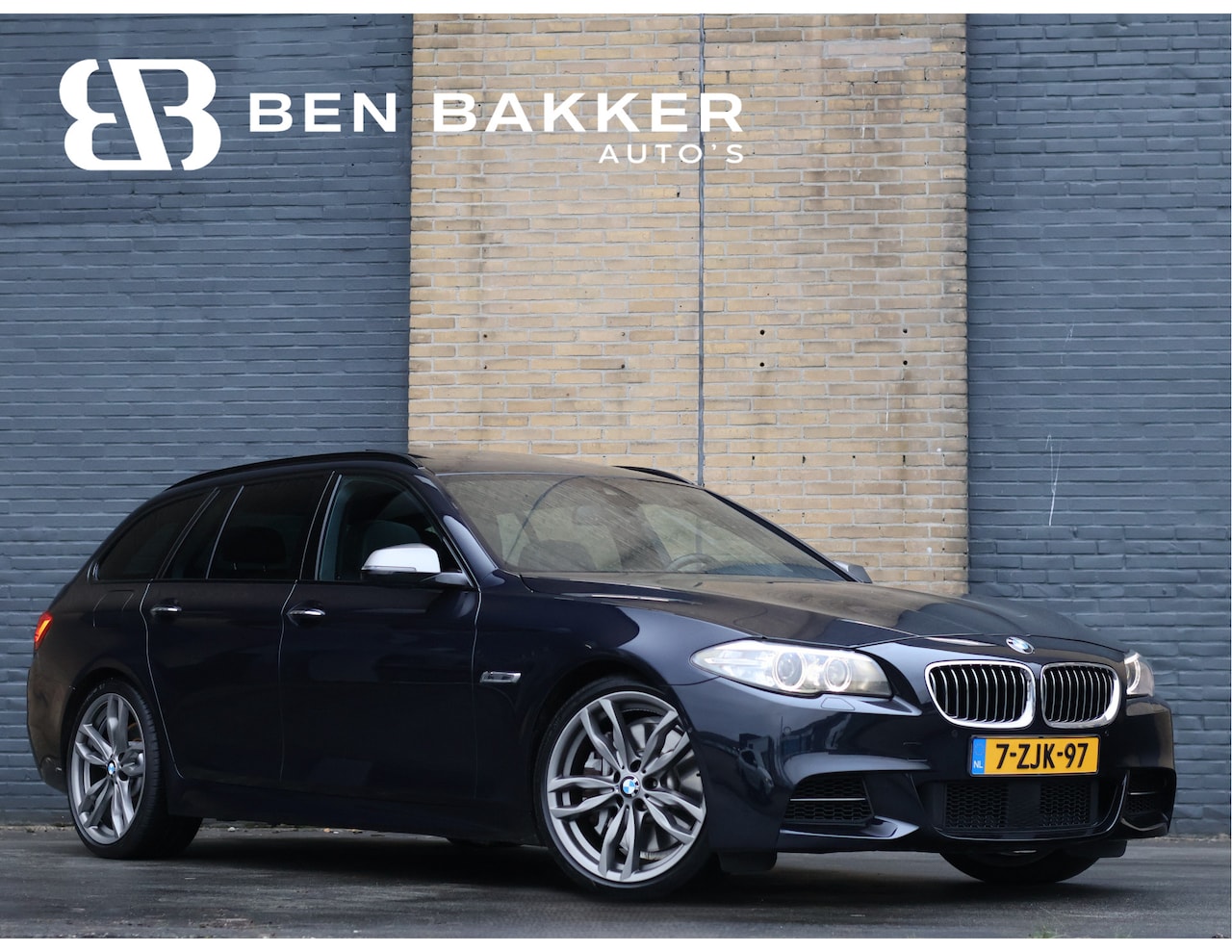 BMW 5-serie Touring - M550d xDrive M Sport | HUD | ACC | Harman/Kardon | Softclose | Pano | Comfortstoelen | - AutoWereld.nl