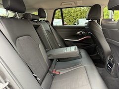 BMW 3-serie Touring - 330e Sport line Aut., Trekhaak | Navi+