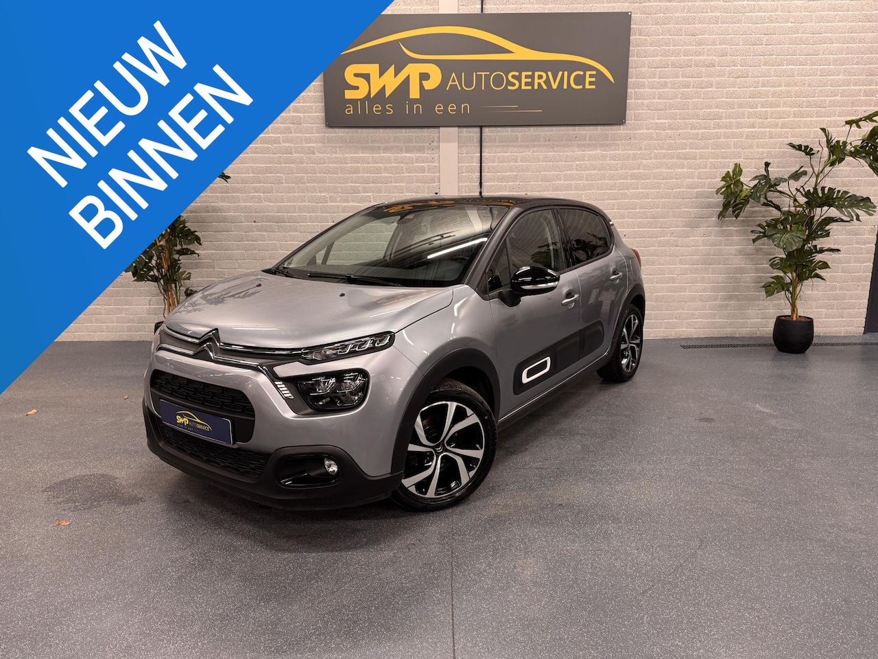 Citroën C3 - 1.2 PureTech Shine | Navi | Cam | Automaat | Metallic - AutoWereld.nl