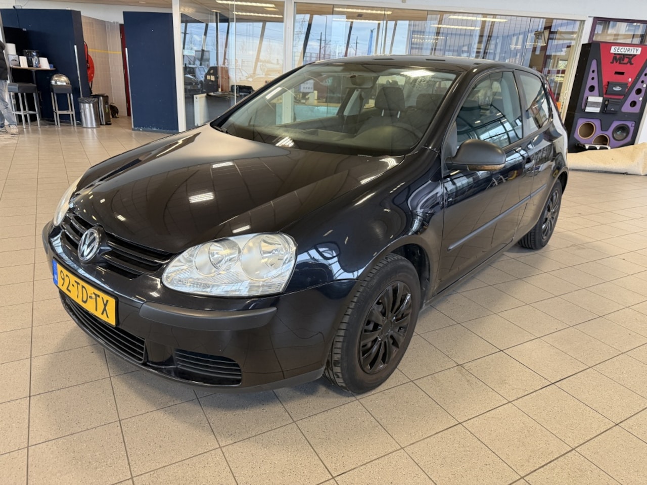 Volkswagen Golf - 1.6 Trendline 1.6 Trendline - AutoWereld.nl