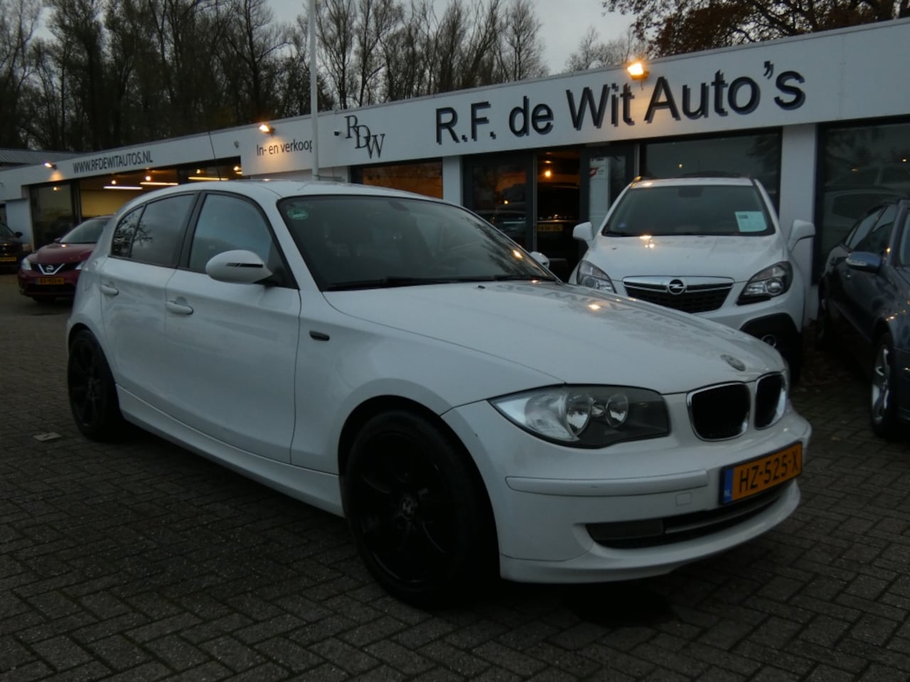 BMW 1-serie - 116i Executive Nwe APK airco - AutoWereld.nl