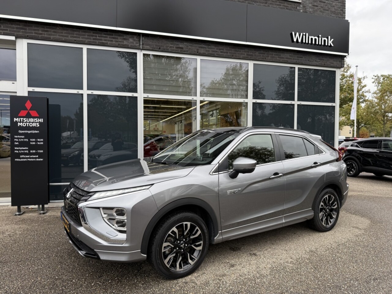 Mitsubishi Eclipse Cross - 2.4 PHEV Instyle | Trekhaak | *tot 2029 garantie - AutoWereld.nl