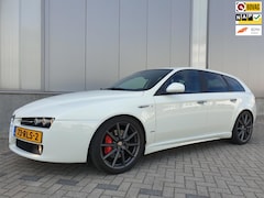 Alfa Romeo 159 Sportwagon - 1.7 T Distinctive TI - 19 inch - alcantara